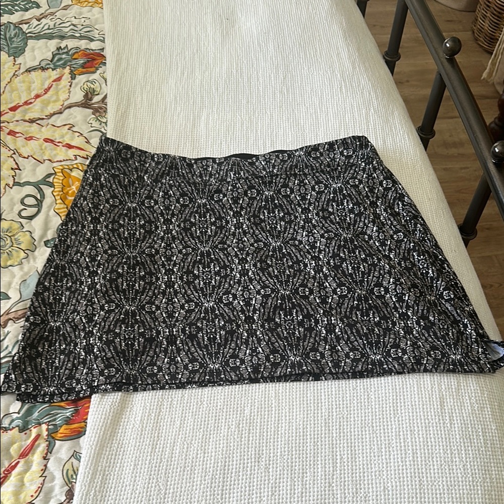 Tranquility by Colorado Clothing Black and White Skort